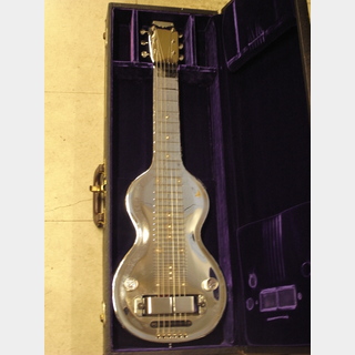 ビンテージ楽器と機材専門サイト「Vintage Mart」【楽器検索