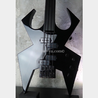 B.C. Rich Custom Shop/ Widow - Bass -Fretless / Black