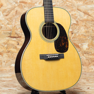 Martin OOO-28 Standard