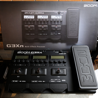ZOOM G3Xn Multi-Effects Processor 【現物写真】