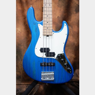 Guyatone VINTAGE EB-9 mid70's Blue Metallic ｜イケベ楽器店