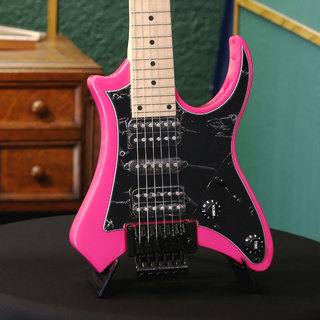 Traveler Guitar Vaibrant Standard V88S Hot Pink