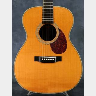 Martin OM-28V