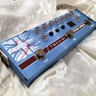 TECH21 SH1 Steve Harris (IRON MAIDEN) シグネチャーモデル 【12台限定直筆サイン入り】