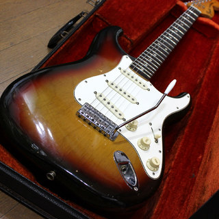 Fender 1974年製 Stratocaster Sunburst Color Alder Body Rosewood Fingerboard です