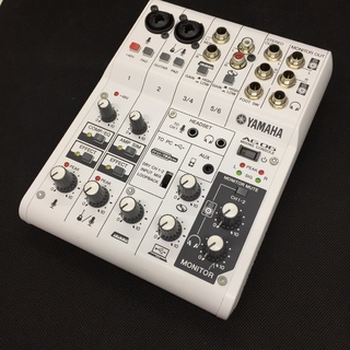YAMAHA AG06 MIXING CONSOLE