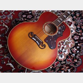 Gibson J-200 100ani