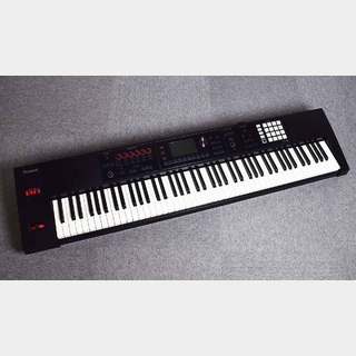RolandFA-08 88鍵盤シンセサイザー 【 中古 】