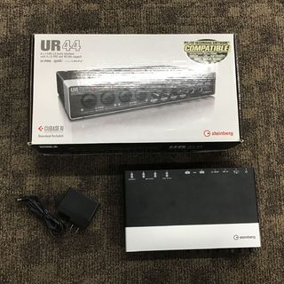 Steinberg UR44【現物写真】