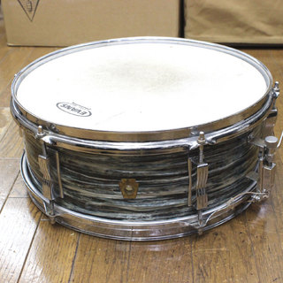 LudwigPioneer Model Blue Oyster Pearl 14x5.5 1960年代製です。