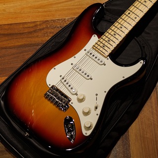 Suhr Guitars Classic S / 3 Tone Burst