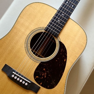 Martin D-28 Standard アコースティックギター