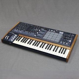 Arturia MicroFreak モジュラーシンセサイザー（Arturia