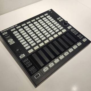 NI Traktor X1 MK3 〜デッキとエフェクトに特化したDJコントローラーが