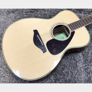 YAMAHA FS830 NT【トップ単板】【サイド&バック ローズウッド】【定番ビギナー向けアコースティックギター】