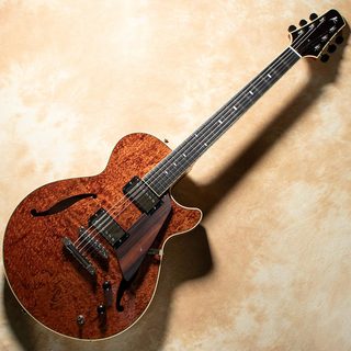 Kikuchi Guitarsより、アーチトップ・ギターのシリーズが登場初回生産