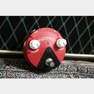 Jim Dunlop FFM6 Band of Gypsys Fuzz Face Mini