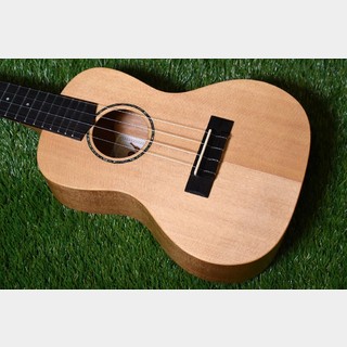 Uma Ukulele UK-06SC Concert