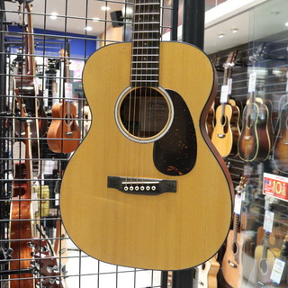 Martin000JR-10E Shawn Mendes