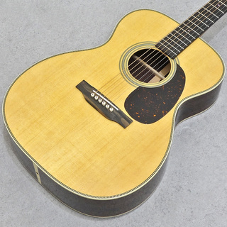 Martin 000-28 Standard 【多くの有名アーティストが使用する定番モデル!】