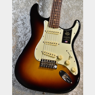 FenderAmerican Vintage II 1961 Stratocaster 3-Color Sunburst #V2432459【3.72kg】【待望の入荷】