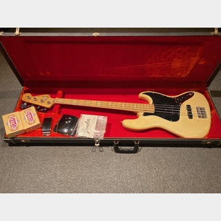 Fender1976年製 Jazz Bass Olympic White