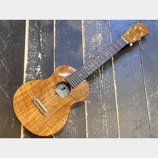 T's Ukulele CS-200pf