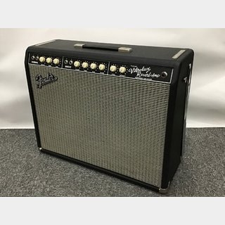 Fender Custom Vibrolux Reverb ギターアンプ 【池袋店】