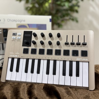 ARTURIAのキーボード／コントローラーMiniLab 3にオールホワイトモデル