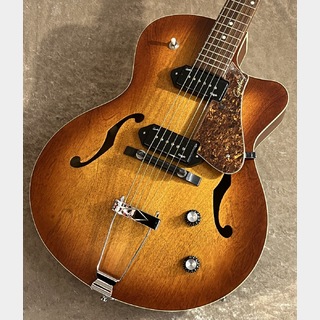 Godin Guitars、Kingpin P90ピックアップ搭載のフル・アコースティック