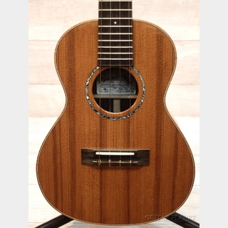 Ko'olau CS Tenor Custom Cedar/Rosewood 【2021年製】【シダー/ローズウッド】【ピックアップ搭載】【送料込】