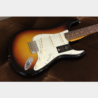 Fender American Vintage II 1961 Stratocaster / 3-Color Sunburst