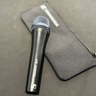 SENNHEISER E 935