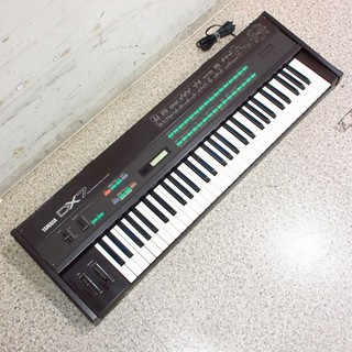 YAMAHA DX7 with LC-7S "純正ケース付" 【横浜店】