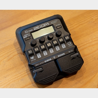 ZOOM G1 FOUR