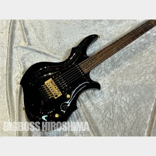 EDWARDS E-クロウタドリ 