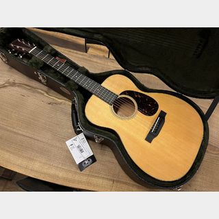 Martin Standard Series 00-18