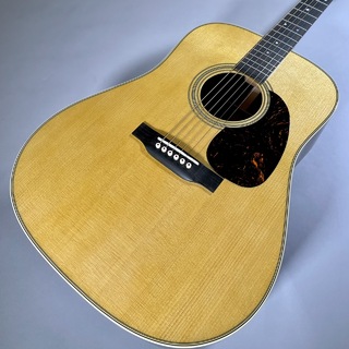 Martin D-28 Standard アコースティックギター