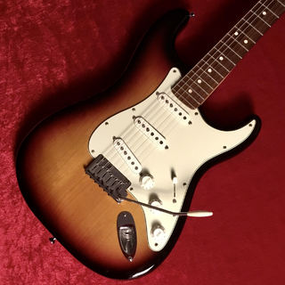 Fender AM STD ST/R 3TS