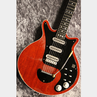 Kz Guitar Works Kz RS Replica 1985 Aged【Red Special】【フライトケース付属】【3.16kg】【完全再現モデル】