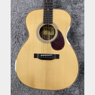 Eastman E20-OM-MR-TC 【オール単板】【アディロンダック・スプルース × マダガスカル・ローズ】