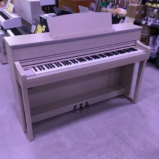 YAMAHA CLP-775