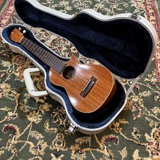 ASTURIAS SOPRANO MAHO 12 Low-G ハードケース付き ウクレレ、ASTURIASの検索結果【楽器検索デジマート】