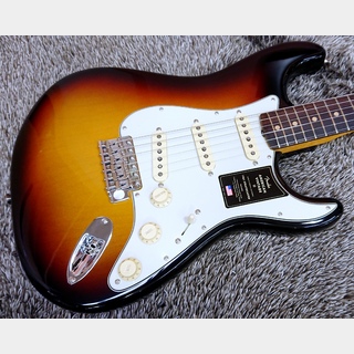 FenderAMERICAN VINTAGE II 1961 STRATOCASTER / 3-Color Sunburst