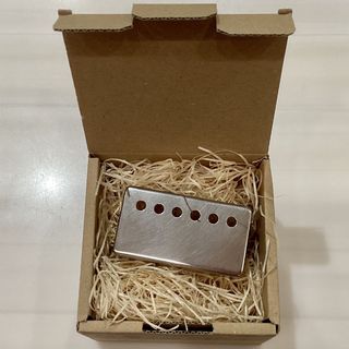 Toneism【TONEISM】ピックアップカバー Nickel Aged ハムバッカー用　VOHB-C-NA