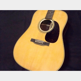 Martin D-28 Standard