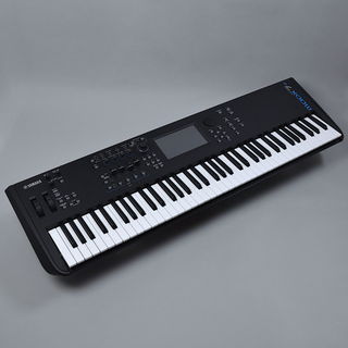 Yamaha MODX7 74鍵シンセサイザー Yamaha MODX7 74鍵シンセサイザー Yamaha MODX7 74鍵