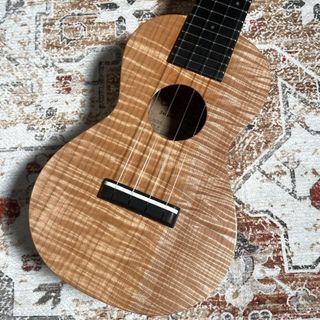 tkitki ukulele ECO-S++/E Maple.1P【現物画像】