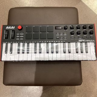 AKAI MPK mini plus 37鍵盤 USB MIDIキーボードコントローラー