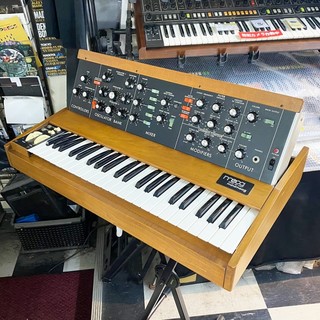 MOOG Model 10 〜モーグ博士が製作した最初のポータブルモジュラー